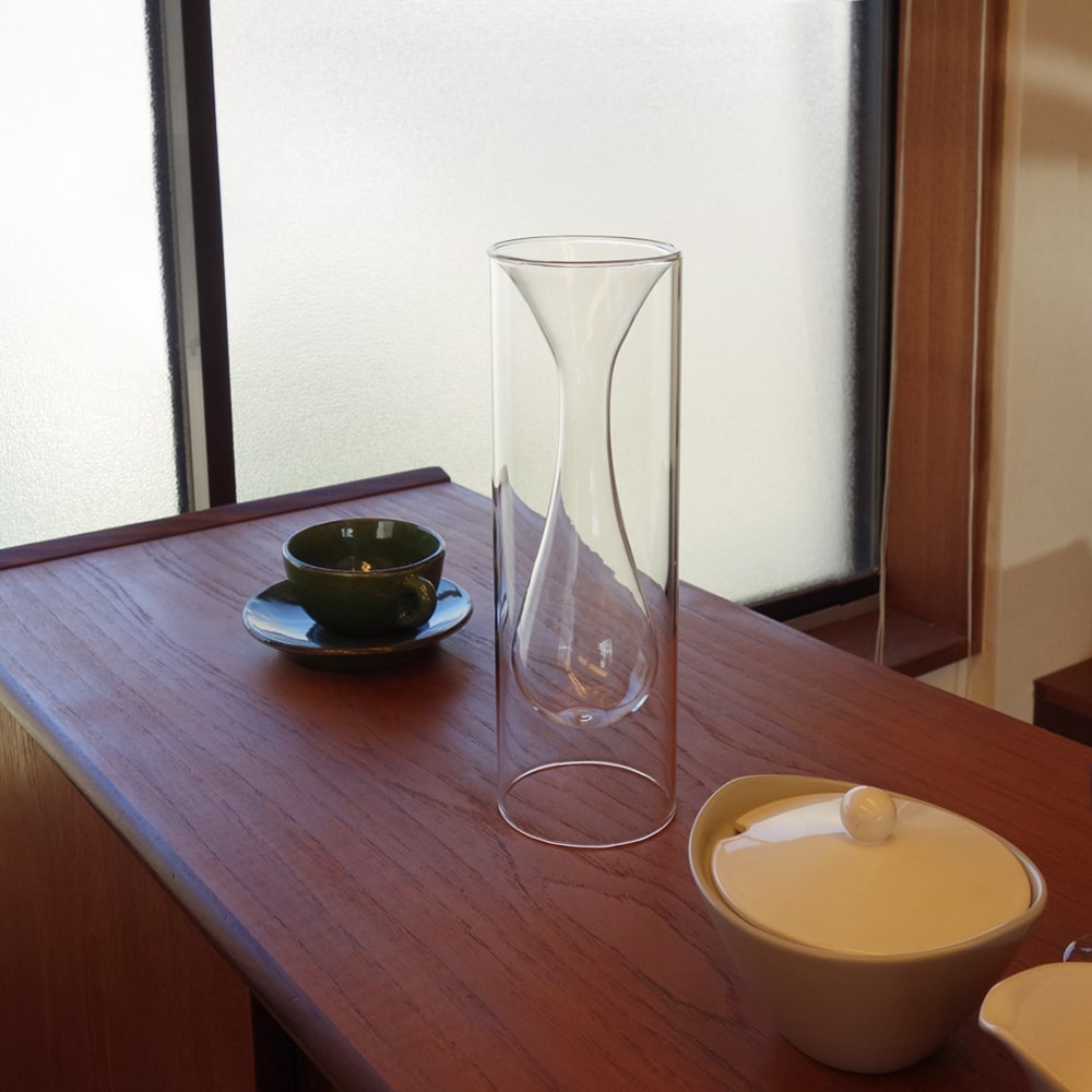 ミッドセンチュリースタイルのガラス花瓶