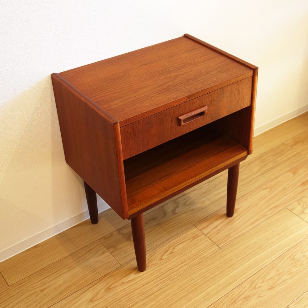 北欧の小さいチェスト チーク