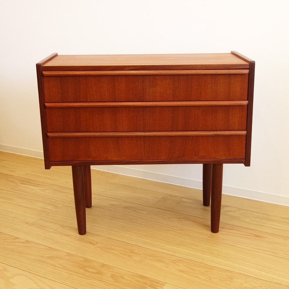 ヴィンテージ3段チェスト