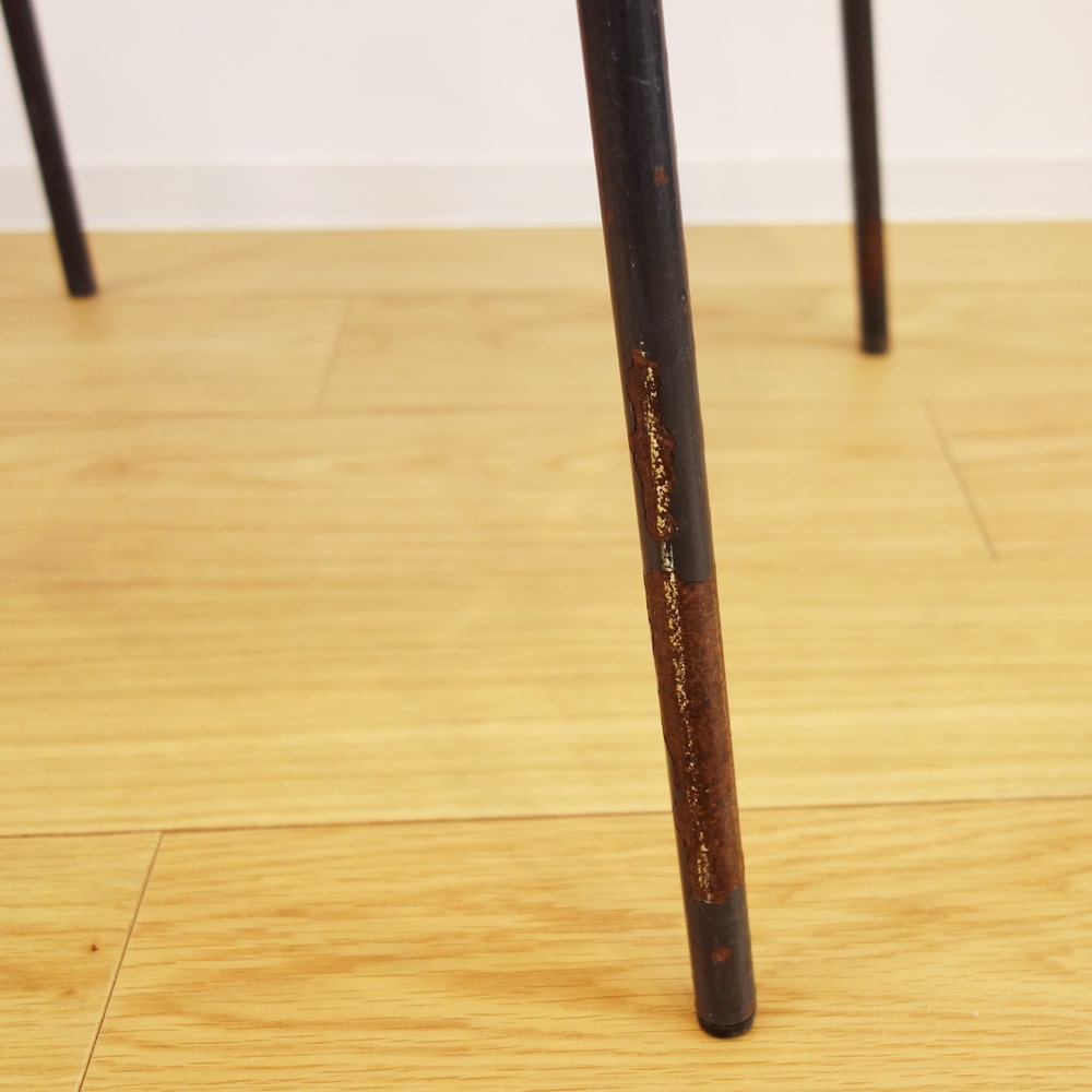 スクールチェア脚コンディション