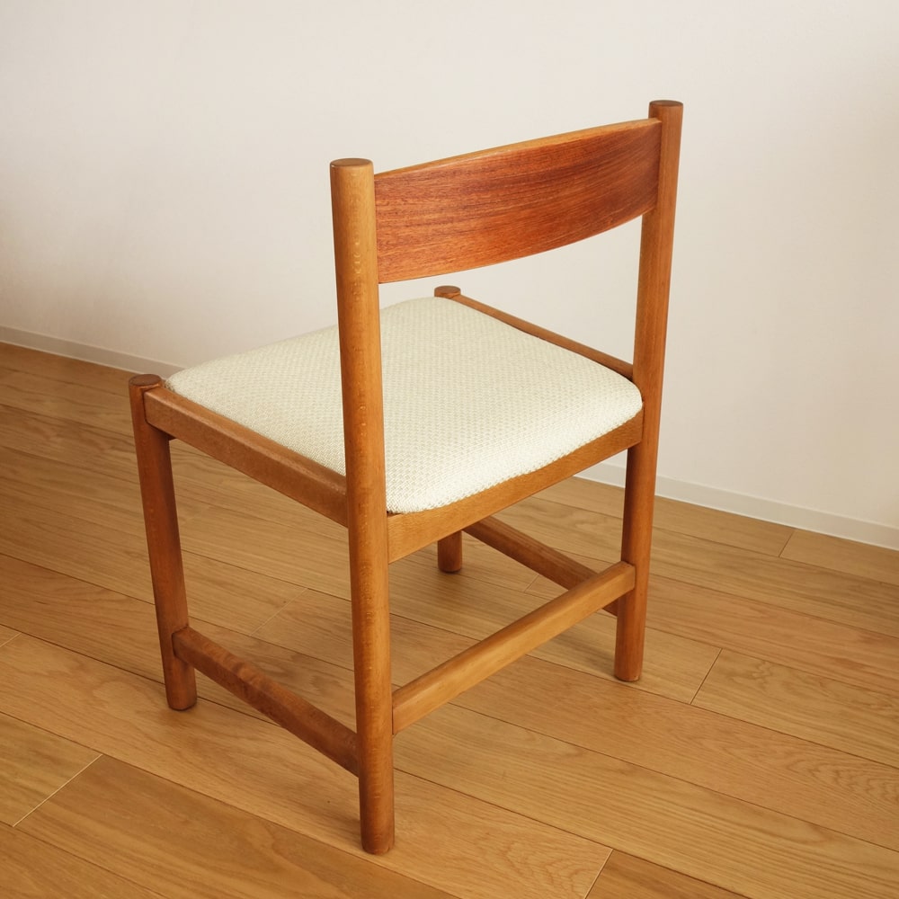 デンマーク椅子ビンテージ後ろ面