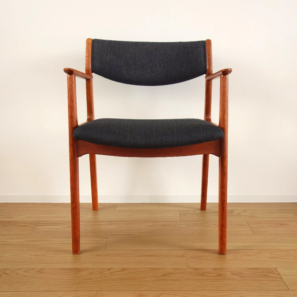 北欧ビンテージ椅子　アームチェア