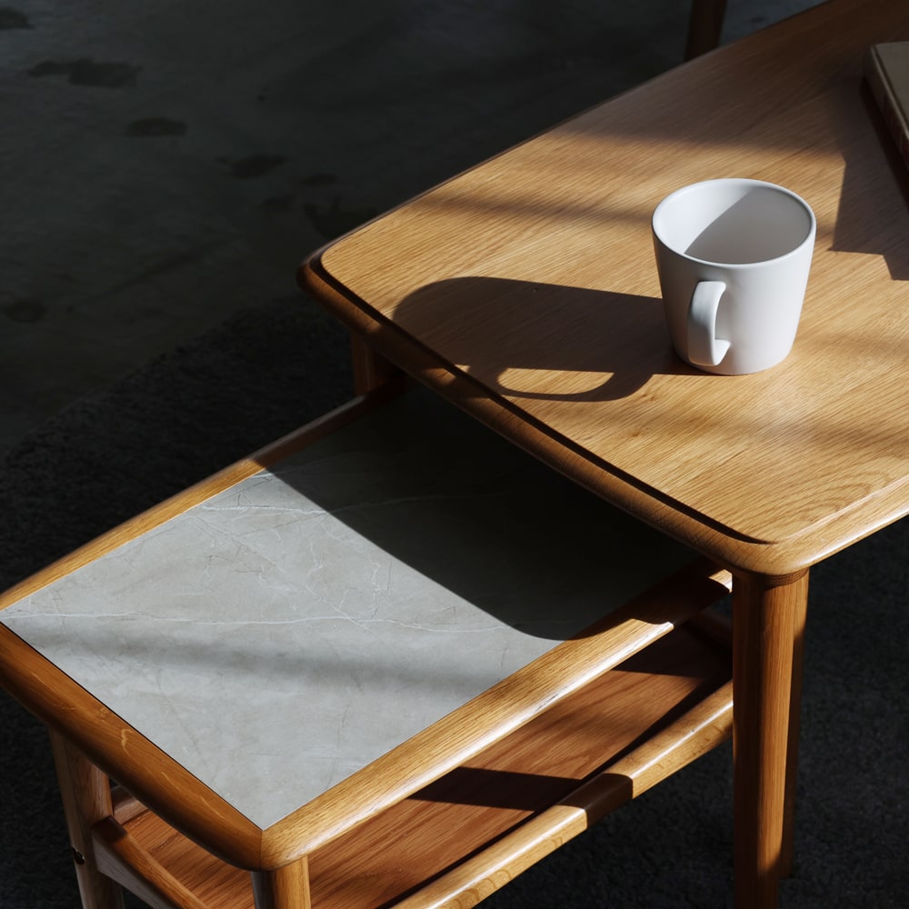 大きさ違いのテーブルで下に入ります