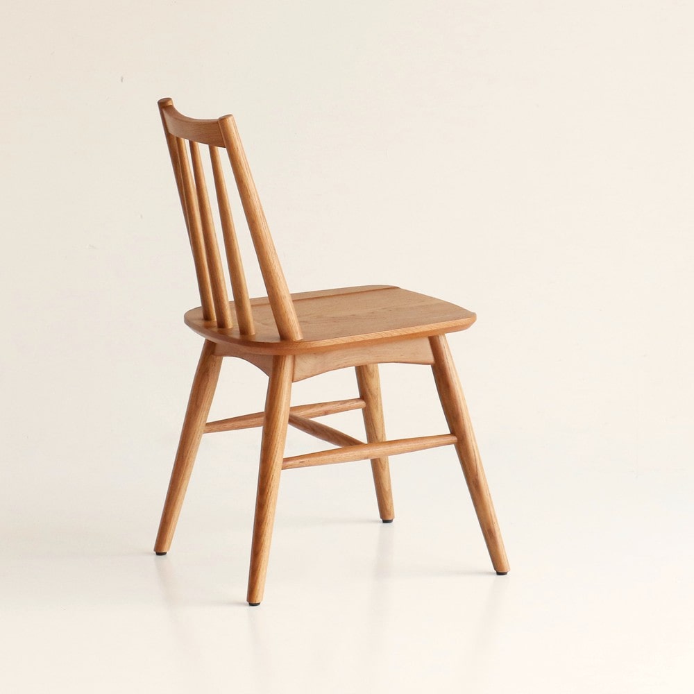 木製椅子うしろ面