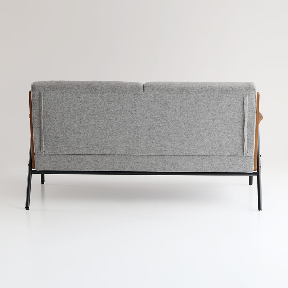 グレーファブリックの鉄脚２人掛けソファ後ろ面