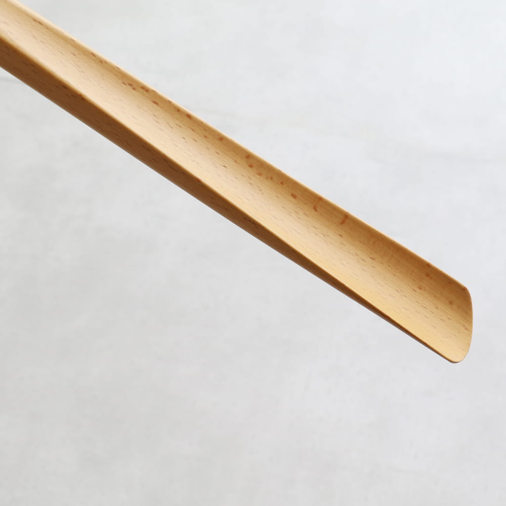 木目が美しい木製靴べら