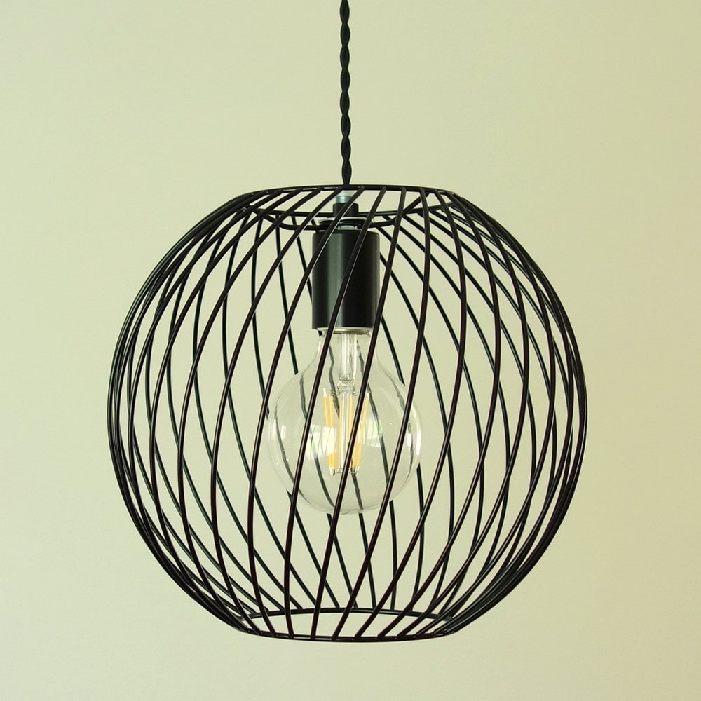 ボール型ワイヤーシェードの照明