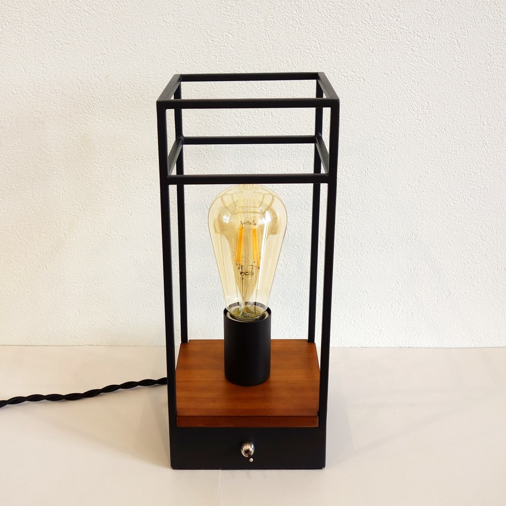 黒テーブルライト正面