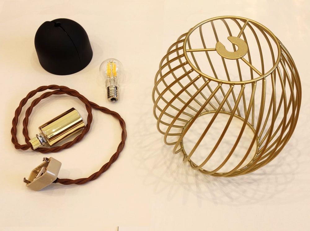 丸いワイヤーシェード吊り下げ照明　LED電球付き