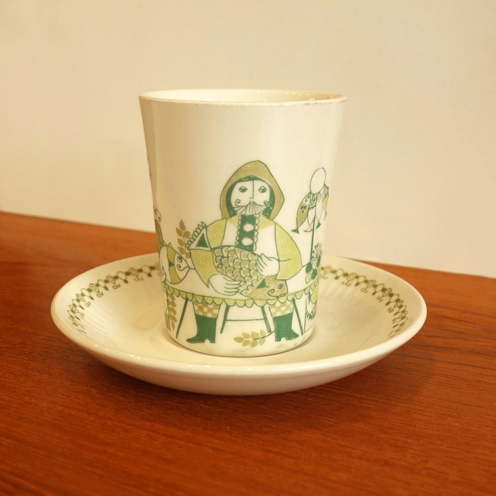 フィッギオのカップ&ソーサー マーケット