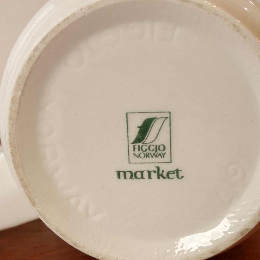 フィッギオ　カップ刻印